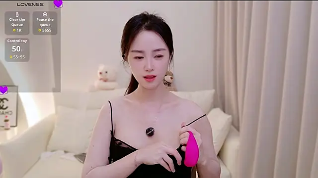 Xiaotaimei 666 online show from 05-07-26, 05:29