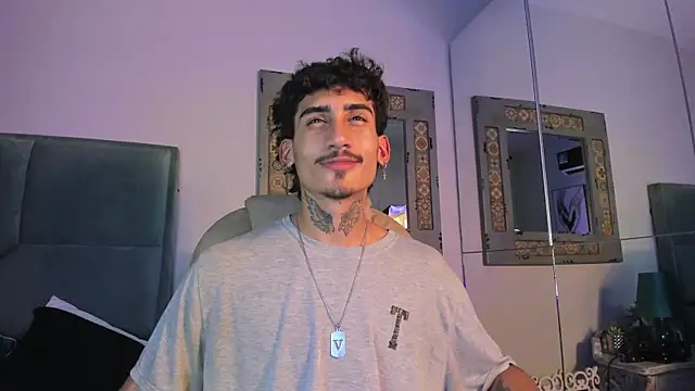 Mr Strike online show from 12-21-25, 07:21