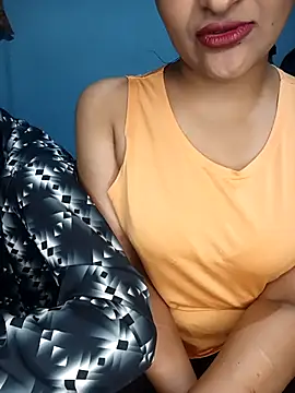 CoupleShow 432 online show from 11-30-25, 04:33