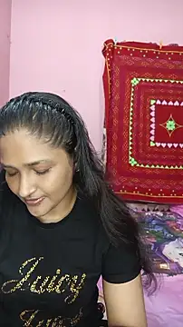 CoupleShow 432 online show from 05-01-26, 03:05