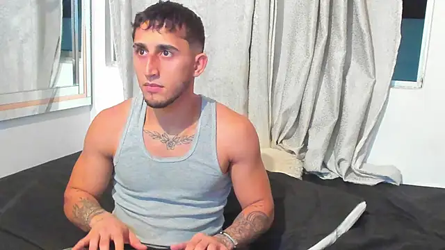 Snapshot of Jake_HallsHot chatting on 10-24-25, 01:46 Jake HallsHot online show from 10-24-25, 01:46