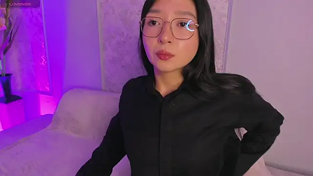 sydney miller  online show from 06-07-26, 12:04