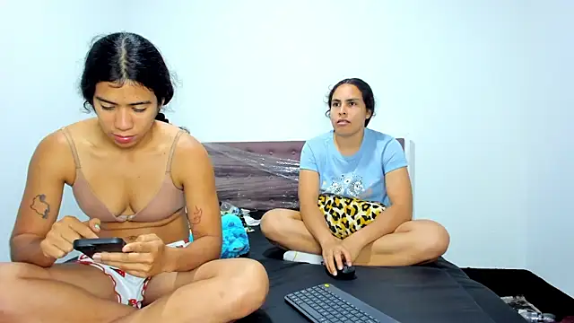 AshleyDeLuca  online show from 02-02-26, 11:03