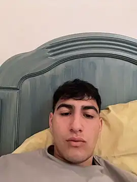 Snapshot of Gduende7 chatting on 11-11-25, 12:38 Gduende7 online show from 11-11-25, 12:38