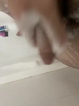 Snapshot of Gduende7 chatting on 11-13-25, 05:34 Gduende7 online show from 11-13-25, 05:34