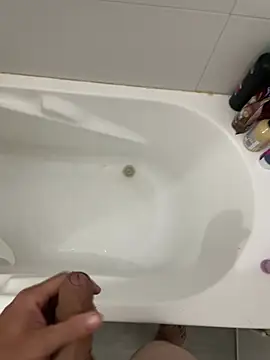 Snapshot of Gduende7 chatting on 02-24-26, 02:04 Gduende7 online show from 02-24-26, 02:04