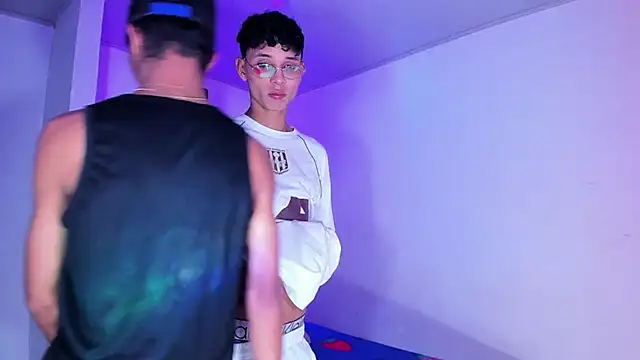 boyswantingplay online show from 02-06-26, 07:34