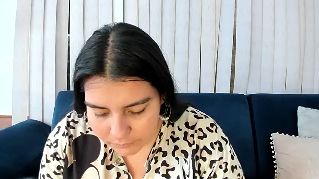 kendra crow online show from 12-22-25, 12:24