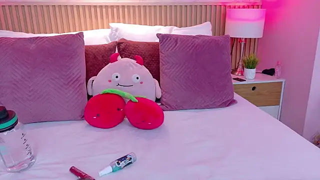 Snapshot of AdelineJhones chatting on 02-28-26, 02:40 AdelineJhones online show from 02-28-26, 02:40