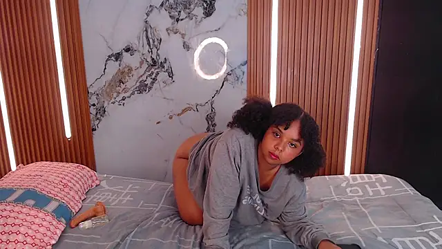 rosselyn  online show from 01-14-26, 12:38