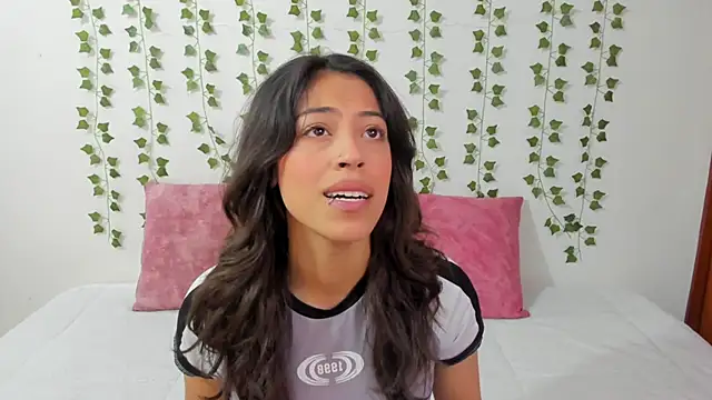 emily jonessxx online show from 02-13-26, 06:15