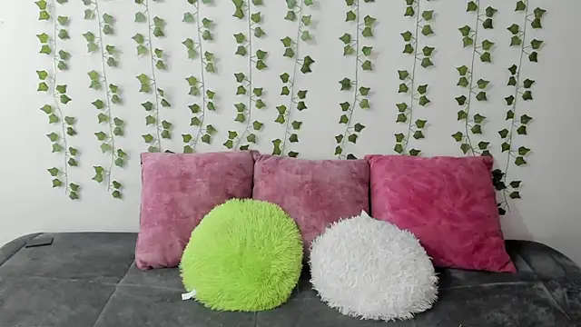 emily jonessxx online show from 03-29-26, 05:02