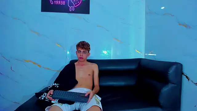 Room boys hot online show from 01-18-26, 02:21