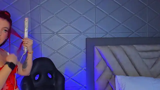 Ariianna Cooper online show from 12-23-25, 08:34