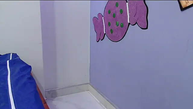 katty18love18 online show from 11-17-25, 01:22