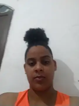 A gostosa25 online show from 02-05-26, 01:54