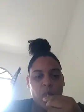 A gostosa25 online show from 02-06-26, 04:10