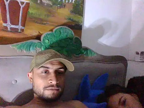 Snapshot of Alejos2025 chatting on 10-23-25, 09:35 Alejos2025 online show from 10-23-25, 09:35