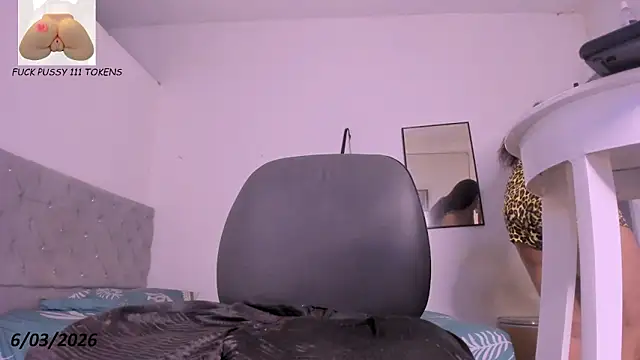 AnthonellaBrowm online show from 03-06-26, 07:16