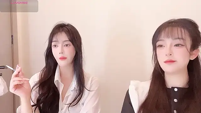 Follyise online show from 06-18-26, 01:15