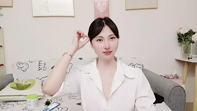 yuyan3929 online show from 06-21-26, 01:03