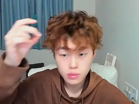 L1kuto online show from 10-31-25, 10:05