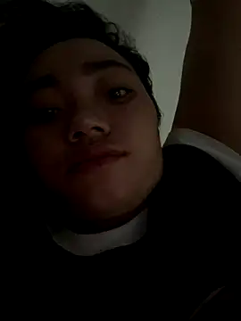 Snapshot of Sam081096 chatting on 10-23-25, 02:22 Sam081096 online show from 10-23-25, 02:22