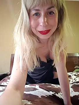 SelinaLovqx online show from 06-13-26, 07:50