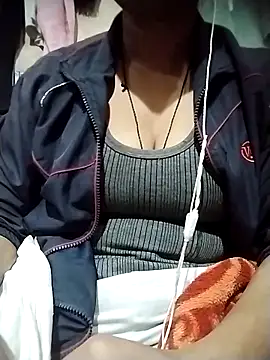 Ezabelljohn online show from 12-21-25, 10:44