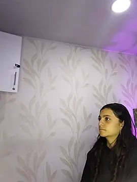 Emmy Palacios online show from 02-05-26, 11:37