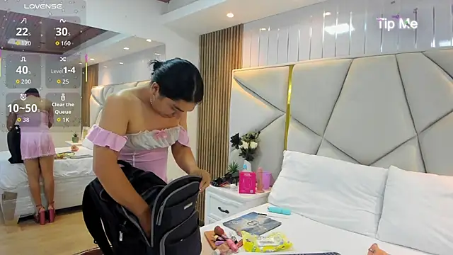 SweetKata  online show from 01-10-26, 11:45