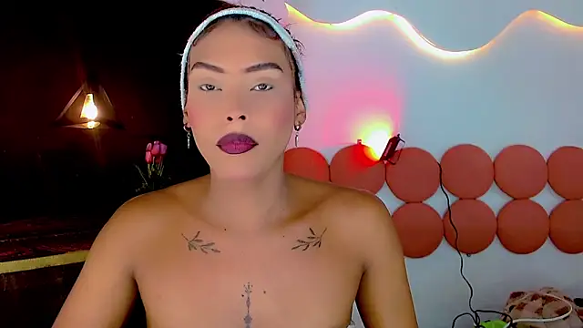 Snapshot of JessiValentin chatting on 06-17-26, 12:50 JessiValentin online show from 06-17-26, 12:50