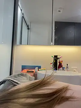 elliepixie online show from 12-22-25, 12:46