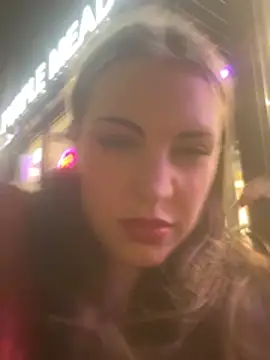 Snapshot of elliepixie chatting on 03-17-26, 01:32 elliepixie online show from 03-17-26, 01:32