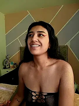 Nahomievans233 online show from 10-28-25, 12:41