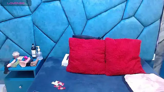 JulietaDiamond online show from 05-09-26, 03:01