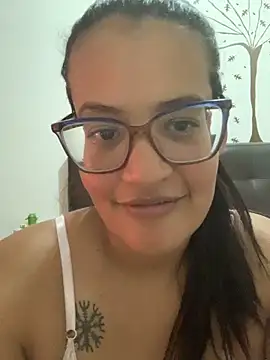 Snapshot of Destrukturada chatting on 03-20-26, 05:51 Destrukturada online show from 03-20-26, 05:51