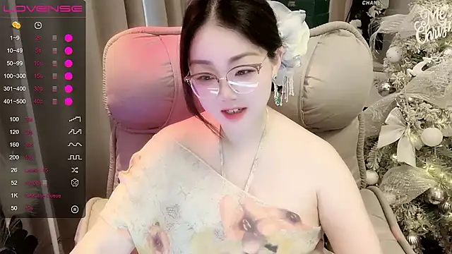 Snapshot of Monica-666888- chatting on 07-10-26, 04:39 Monica-666888- online show from 07-10-26, 04:39