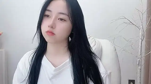 Love-hanzaizai718 online show from 11-07-25, 02:17