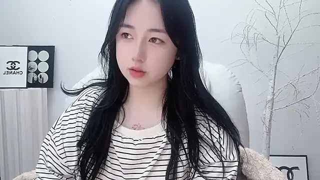 Love-hanzaizai718 online show from 11-15-25, 01:07