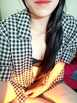 Cherry Le02 online show from 11-13-25, 04:28