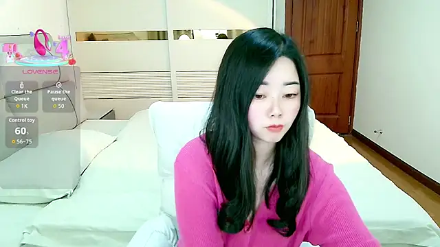 Xiaodie-baby online show from 11-04-25, 03:16