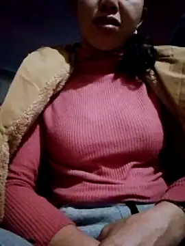 TRIEUTRIEU20 online show from 12-17-25, 06:03