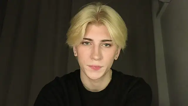 Oliver star boy  online show from 05-11-26, 05:54