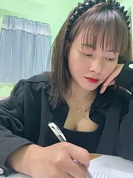 Snapshot of Star_fruit chatting on 10-26-25, 04:40 Star fruit online show from 10-26-25, 04:40