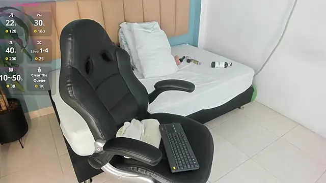 kendra ht online show from 12-23-25, 03:04