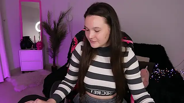 NikolFelix online show from 10-27-25, 03:05