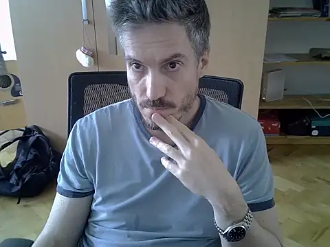 Snapshot of delayclose__ chatting on 05-14-26, 03:52 delayclose online show from 05-14-26, 03:52