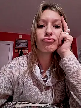 Katyfoxie online show from 10-28-25, 11:25