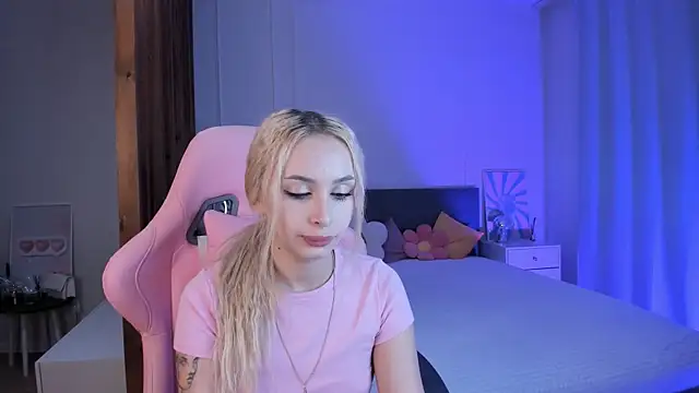 LanaYoung18 online show from 11-30-25, 04:27